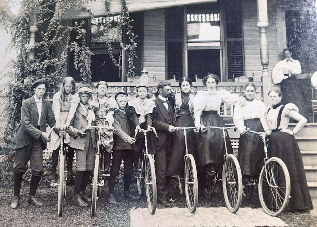 Bayview Wheelmen Women
~1900
Photo from Cindy Ohara - The young woman on the far left is my grandmother, Edna Genevieve Brangs (subsequent married name O'Hara). The young man holding up her bike is, I believe, her brother Harold Brangs.

