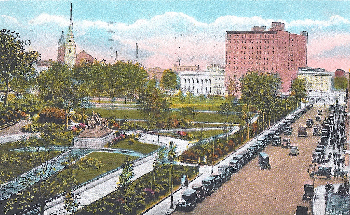 Upper Right (brown building)
Postcard
