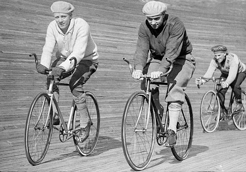 Bobby Walthour, his partner Freddie Spencer and Reggie McNamara  1927
