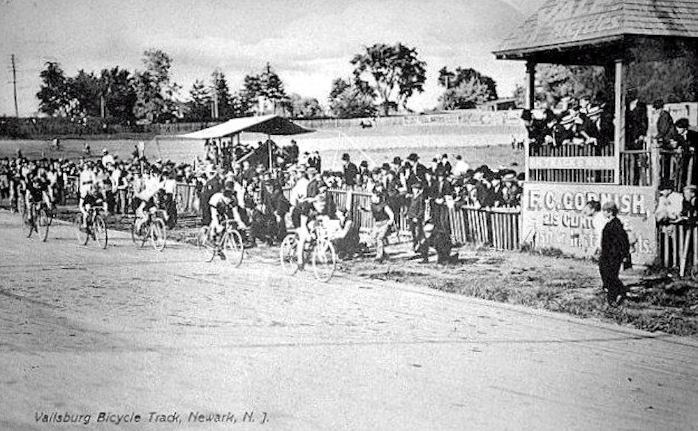 Vailsburg Bicycle Track
Postcard
Image from Gonzalo Alberto
