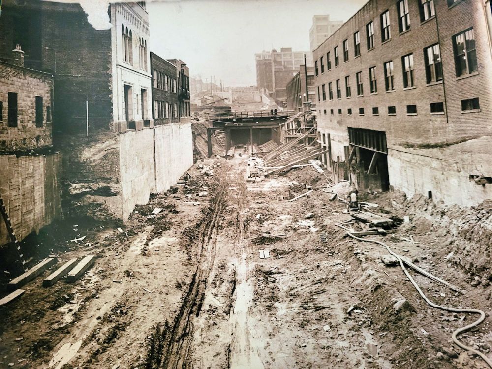 Constructing the City Subway
